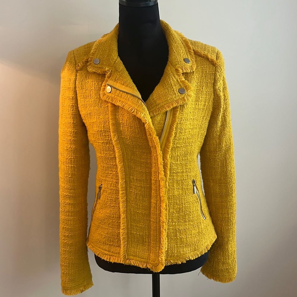 Beautiful Carolina Belle Boucle Jacket